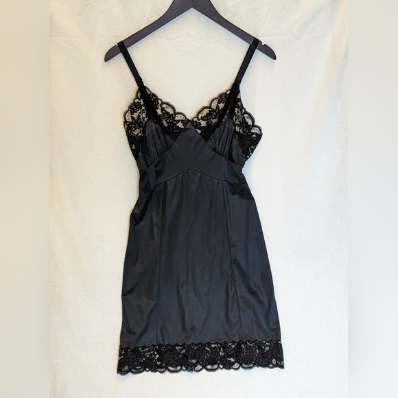 Vintage Black Sheer Lace Movie Star Slip Size 34 - Picture 1 of 3